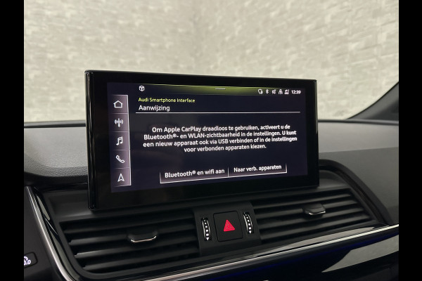 Audi Q5 Sportback 300pk TFSI e S-Line Competition | RS-Leder | Luchtvering | 360 Camera | Panorama | B&O | ACC | SQ5 Diffuser | Sfeerverlichting | Trekhaak | Stoelverwarming V+A | LED-Matrix | Keyless-Entry | Memory | Zonwering | Standkachel | Stuurverwarming | 21 inch | Black-Optic | Carplay |