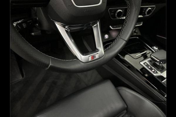 Audi Q5 Sportback 300pk TFSI e S-Line Competition | RS-Leder | Luchtvering | 360 Camera | Panorama | B&O | ACC | SQ5 Diffuser | Sfeerverlichting | Trekhaak | Stoelverwarming V+A | LED-Matrix | Keyless-Entry | Memory | Zonwering | Standkachel | Stuurverwarming | 21 inch | Black-Optic | Carplay |