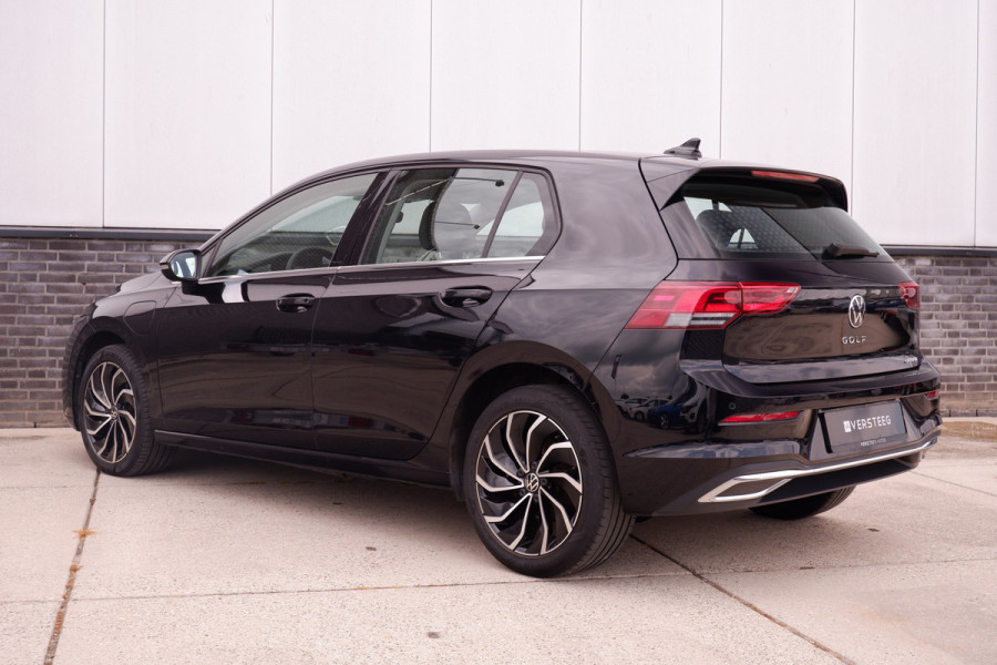 Volkswagen Golf 1.4 eHybrid Style | Carplay | Camera | Memory | Navi | Sfeerverlichting | LED | IQ-Light