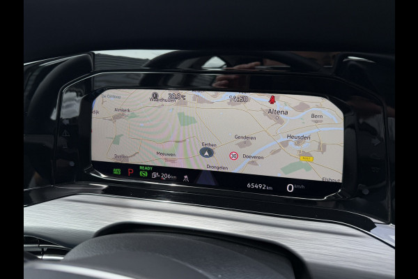 Volkswagen Golf 1.4 eHybrid Style | Carplay | Camera | Memory | Navi | Sfeerverlichting | LED | IQ-Light