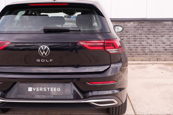 Volkswagen Golf 1.4 eHybrid Style | Carplay | Camera | Memory | Navi | Sfeerverlichting | LED | IQ-Light