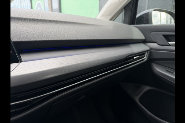 Volkswagen Golf 1.4 eHybrid Style | Carplay | Camera | Memory | Navi | Sfeerverlichting | LED | IQ-Light
