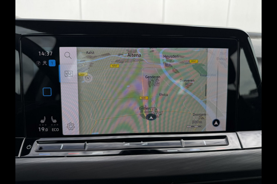 Volkswagen Golf 1.4 eHybrid Style | Carplay | Camera | Memory | Navi | Sfeerverlichting | LED | IQ-Light