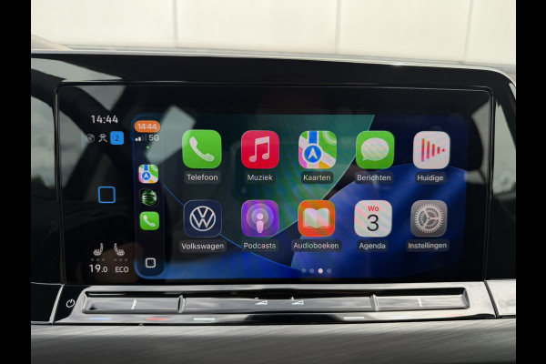 Volkswagen Golf 1.4 eHybrid Style | Carplay | Camera | Memory | Navi | Sfeerverlichting | LED | IQ-Light