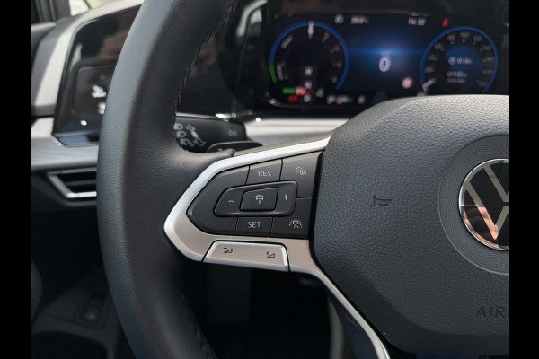 Volkswagen Golf 1.4 eHybrid Style | Carplay | Camera | Memory | Navi | Sfeerverlichting | LED | IQ-Light