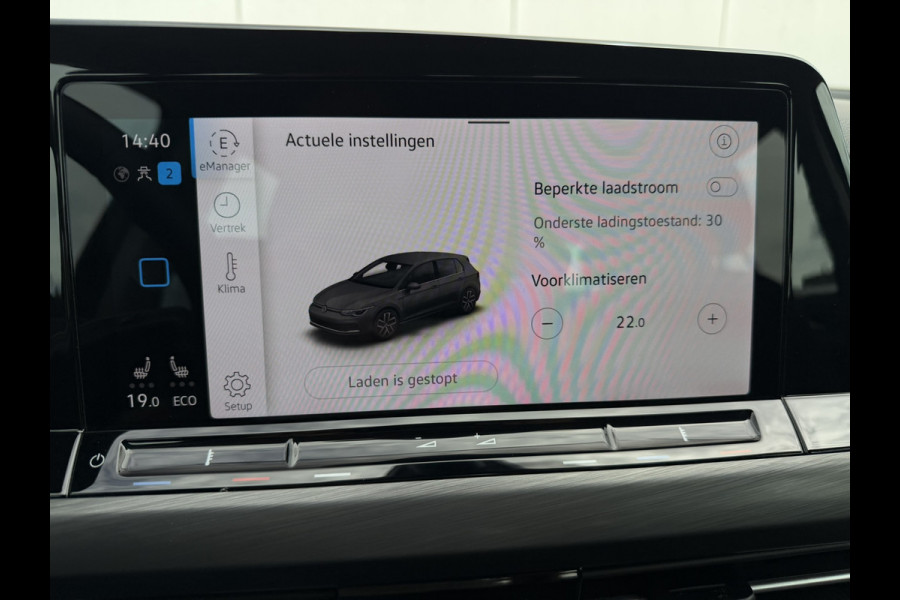 Volkswagen Golf 1.4 eHybrid Style | Carplay | Camera | Memory | Navi | Sfeerverlichting | LED | IQ-Light