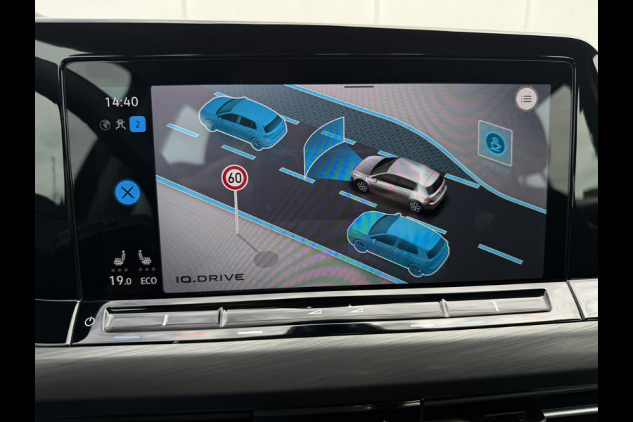 Volkswagen Golf 1.4 eHybrid Style | Carplay | Camera | Memory | Navi | Sfeerverlichting | LED | IQ-Light