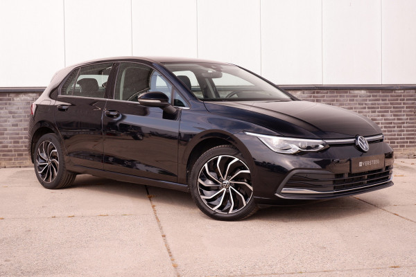 Volkswagen Golf 1.4 eHybrid Style | Carplay | Camera | Memory | Navi | Sfeerverlichting | LED | IQ-Light