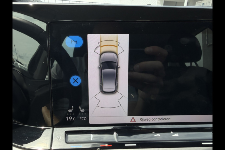 Volkswagen Golf 1.4 eHybrid Style | Carplay | Camera | Memory | Navi | Sfeerverlichting | LED | IQ-Light