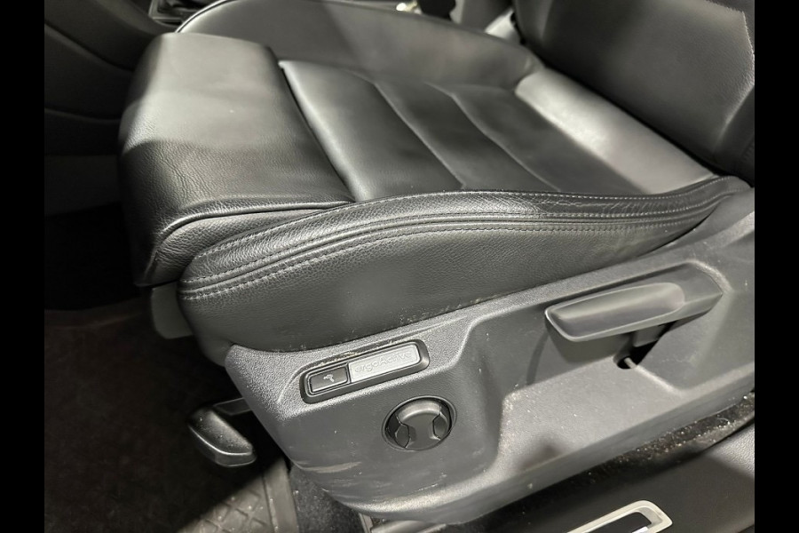 Volkswagen Tiguan Allspace 1.5 TSI Comfortline Business 7p. - Automaat - Pano/Schuifdak - Leder - Navi - Org.NL
