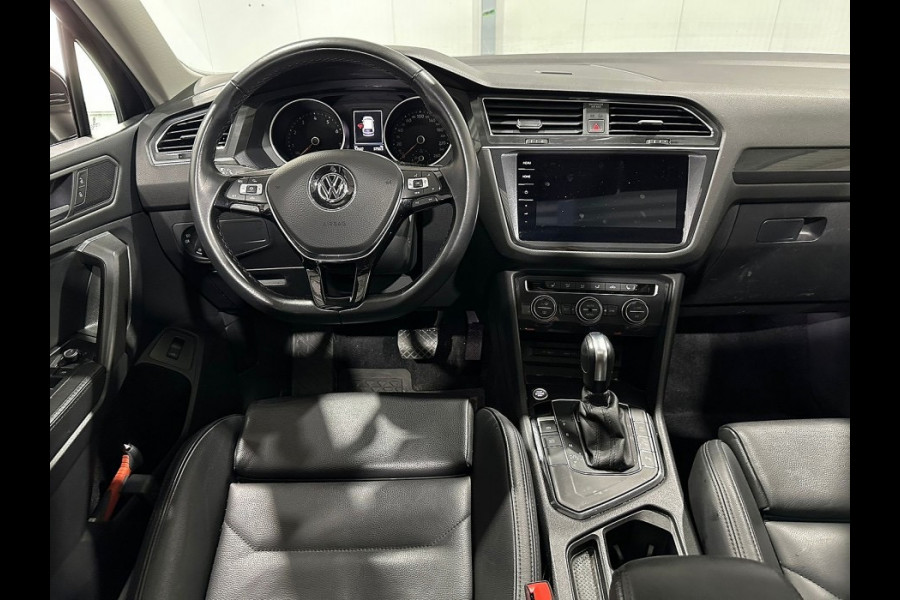 Volkswagen Tiguan Allspace 1.5 TSI Comfortline Business 7p. - Automaat - Pano/Schuifdak - Leder - Navi - Org.NL