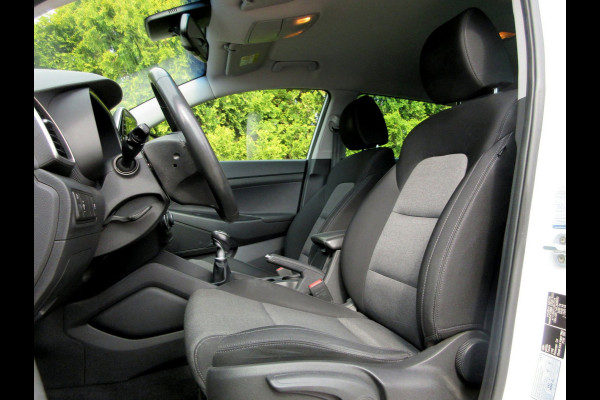 Hyundai Tucson 1.6 GDi i-Motion * Navi * Camera * Trekhaak *