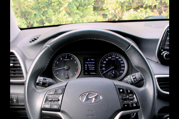 Hyundai Tucson 1.6 GDi i-Motion * Navi * Camera * Trekhaak *