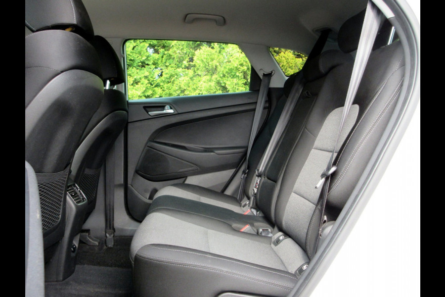 Hyundai Tucson 1.6 GDi i-Motion * Navi * Camera * Trekhaak *
