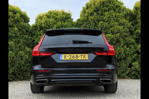 Volvo V60 2.0 B3 R-Design Automaat * Pano * Trekhaak *