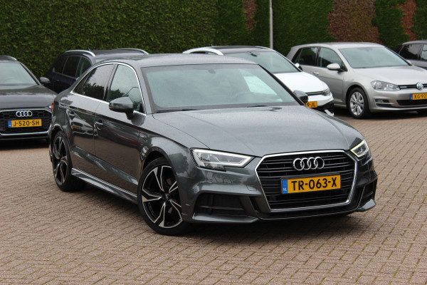Audi A3 Limousine 1.5 TFSI CoD Sport S Line Edition / Navigatie / Parkeerhulp V+A / 18'' / Half Leder / Sportstoelen / Cruise Control