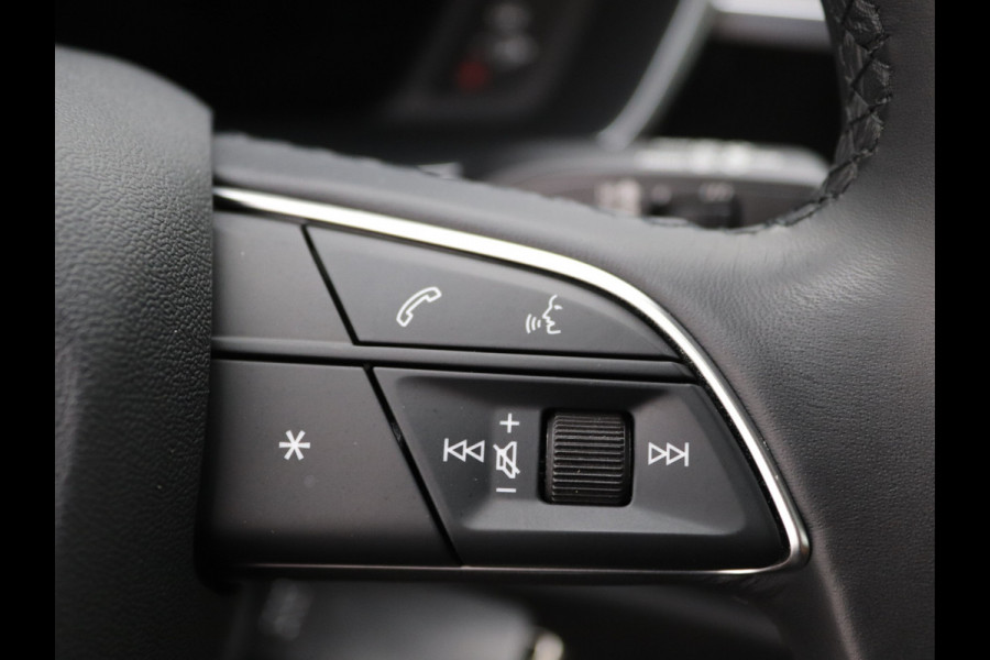 Audi Q3 Sportback 45 TFSI e Edition Camera, Trekhaak, ACC, Carplay