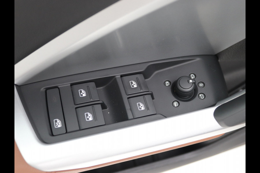 Audi Q3 Sportback 45 TFSI e Edition Camera, Trekhaak, ACC, Carplay
