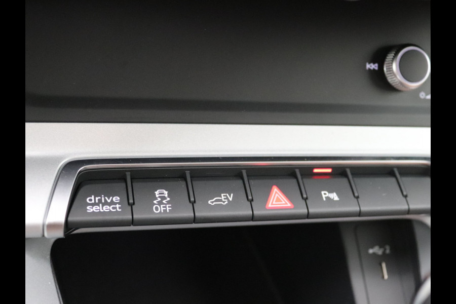 Audi Q3 Sportback 45 TFSI e Edition Camera, Trekhaak, ACC, Carplay