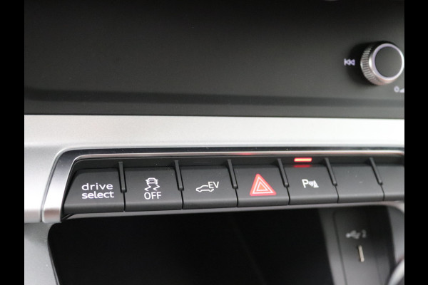 Audi Q3 Sportback 45 TFSI e Edition Camera, Trekhaak, ACC, Carplay