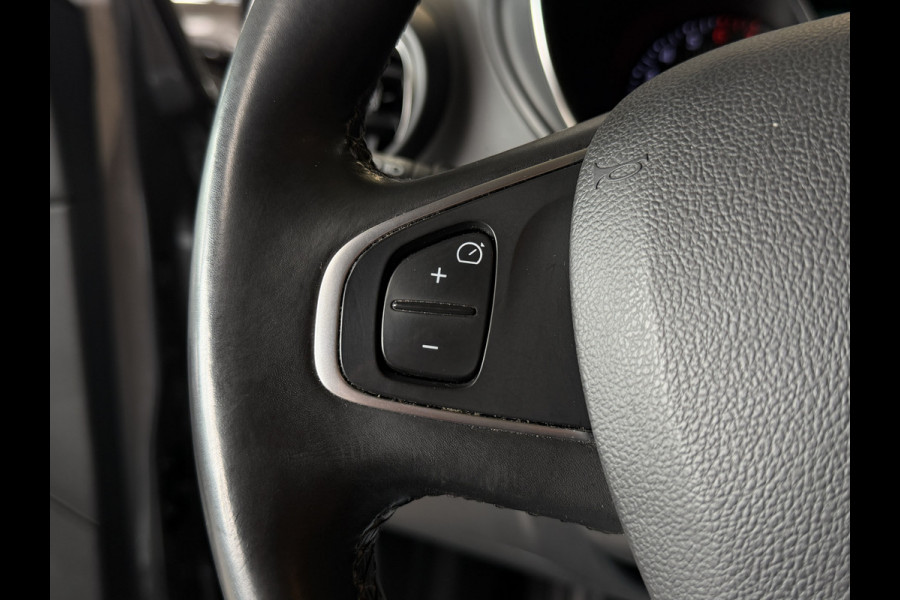 Renault Captur 0.9 TCe Intens | R-Link Navi | Bose | 17" | Camera | PDC V+A | Led |