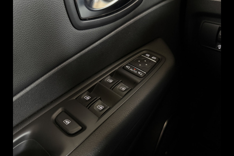 Renault Captur 0.9 TCe Intens | R-Link Navi | Bose | 17" | Camera | PDC V+A | Led |