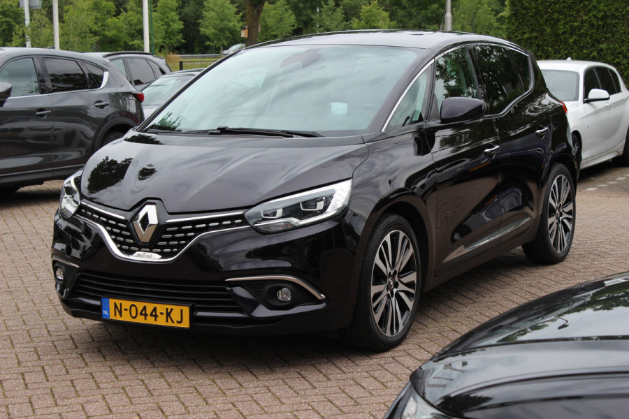 Renault Scénic 1.3 TCe Initiale Paris / Camera / Head-up / CarPlay / Leder / Keyless / 20'' / Elektr. Stoelen / Bose / Stoelverwarming / Rijstrooksensor / Dodehoek / DAB / ACC