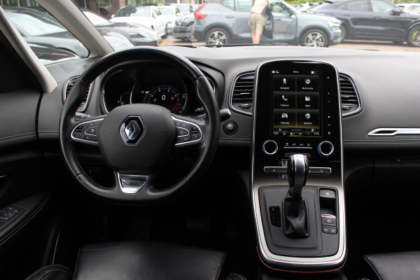 Renault Scénic 1.3 TCe Initiale Paris / Camera / Head-up / CarPlay / Leder / Keyless / 20'' / Elektr. Stoelen / Bose / Stoelverwarming / Rijstrooksensor / Dodehoek / DAB / ACC