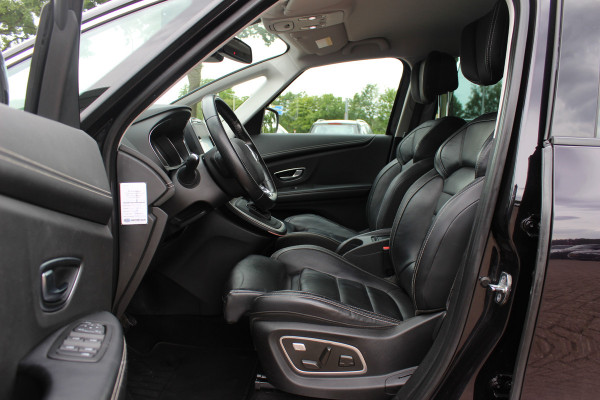 Renault Scénic 1.3 TCe Initiale Paris / Camera / Head-up / CarPlay / Leder / Keyless / 20'' / Elektr. Stoelen / Bose / Stoelverwarming / Rijstrooksensor / Dodehoek / DAB / ACC