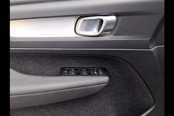 Volvo XC40 1.5 T4 Recharge Inscription Expression | Panorama Dak | Climate | Navi | Cruise control| Dealer Onderhouden |