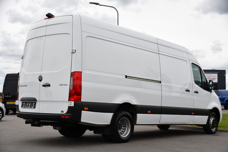 Mercedes-Benz Sprinter 519 V6 3.0 CDI L3H2 PB Edition 360 Camera, Adaptieve Cruise, Carplay, LED, Automaat, 190pk, 3500kg Trekhaak, 10,5'' Mbux, Stoelverwarming, Uniek!