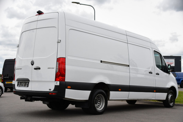 Mercedes-Benz Sprinter 519 V6 3.0 CDI L3H2 PB Edition 360 Camera, Adaptieve Cruise, Carplay, LED, Automaat, 190pk, 3500kg Trekhaak, 10,5'' Mbux, Stoelverwarming, Uniek!