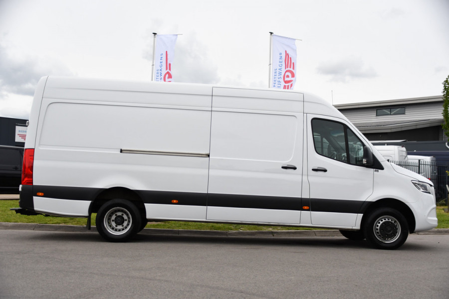 Mercedes-Benz Sprinter 519 V6 3.0 CDI L3H2 PB Edition 360 Camera, Adaptieve Cruise, Carplay, LED, Automaat, 190pk, 3500kg Trekhaak, 10,5'' Mbux, Stoelverwarming, Uniek!