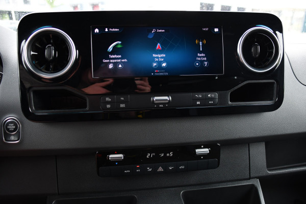 Mercedes-Benz Sprinter 519 V6 3.0 CDI L3H2 PB Edition 360 Camera, Adaptieve Cruise, Carplay, LED, Automaat, 190pk, 3500kg Trekhaak, 10,5'' Mbux, Stoelverwarming, Uniek!