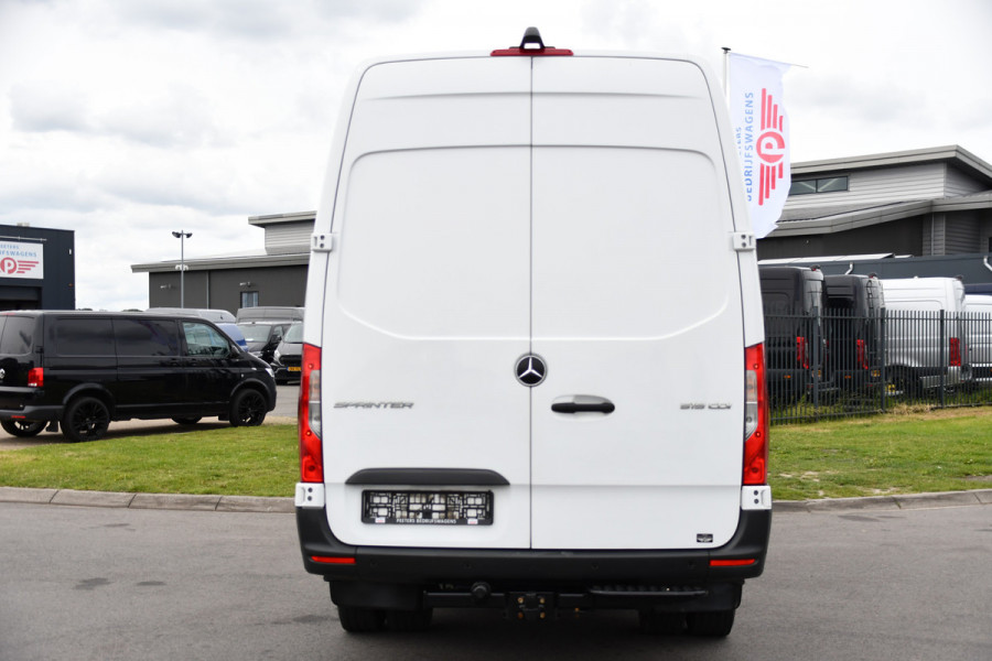 Mercedes-Benz Sprinter 519 V6 3.0 CDI L3H2 PB Edition 360 Camera, Adaptieve Cruise, Carplay, LED, Automaat, 190pk, 3500kg Trekhaak, 10,5'' Mbux, Stoelverwarming, Uniek!