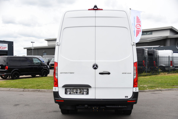 Mercedes-Benz Sprinter 519 V6 3.0 CDI L3H2 PB Edition 360 Camera, Adaptieve Cruise, Carplay, LED, Automaat, 190pk, 3500kg Trekhaak, 10,5'' Mbux, Stoelverwarming, Uniek!