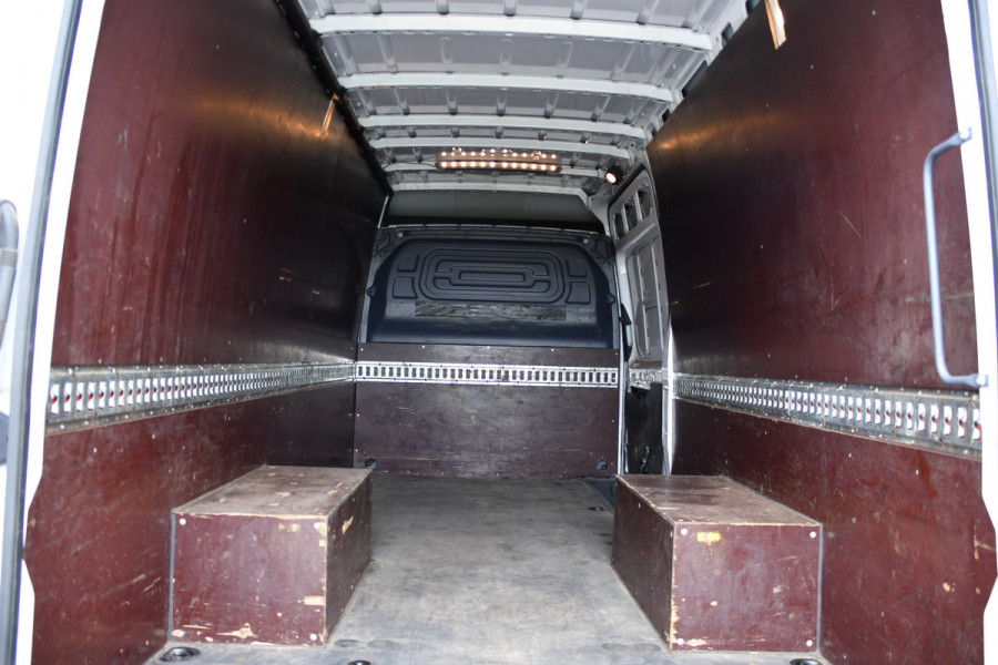 Mercedes-Benz Sprinter 519 V6 3.0 CDI L3H2 PB Edition 360 Camera, Adaptieve Cruise, Carplay, LED, Automaat, 190pk, 3500kg Trekhaak, 10,5'' Mbux, Stoelverwarming, Uniek!