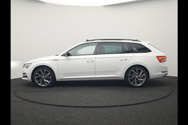 Škoda Superb Combi 1.4 TSI iV Sportline Business PHEV 218pk Dealer O.H. | Panodak | Adaptive Cruise | Camera | Canton Audio | Alcantara Sportstoelen Memory & Verwarmd | Sfeerverlichting | Keyless | Crystal LED | Apple Carplay | Stuur Verwarmd | Plug In Hybrid |