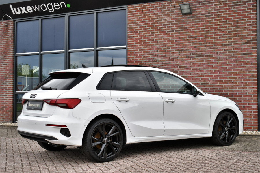 Audi A3 Sportback 35 TFSI 150pk Pano El-Klep Keyless Optic-black Carplay
