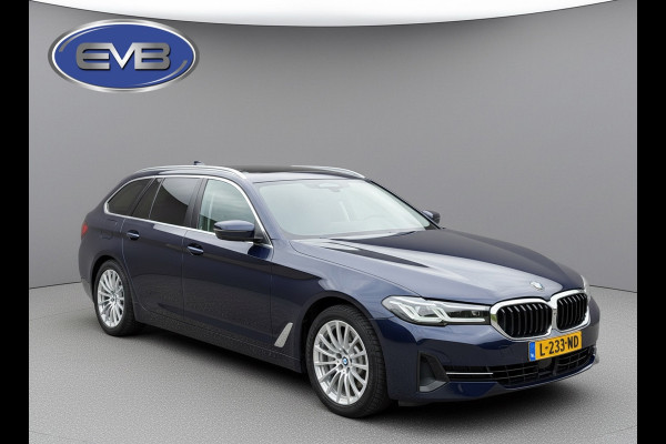 BMW 5 Serie Touring 530e Business Edition Plus, panoramadak, electr trekhaak, laser led , camera, 1 e eigenaar, NL auto met nap