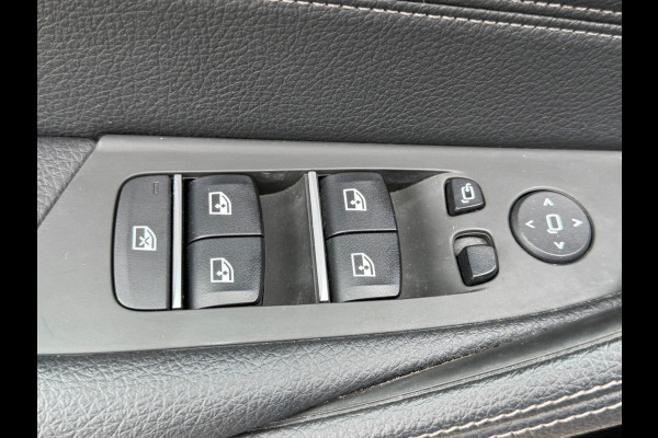 BMW 5 Serie Touring 530e Business Edition Plus, panoramadak, electr trekhaak, laser led , camera, 1 e eigenaar, NL auto met nap