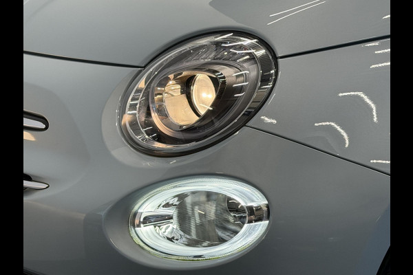 Fiat 500 1.0 Hybrid Dolcevita Panoramadak Navigatie Carplay Airco Cruise Control PDC Achter Lichtmetalen velgen