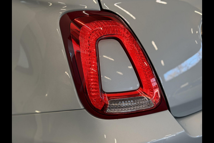 Fiat 500 1.0 Hybrid Dolcevita Panoramadak Navigatie Carplay Airco Cruise Control PDC Achter Lichtmetalen velgen