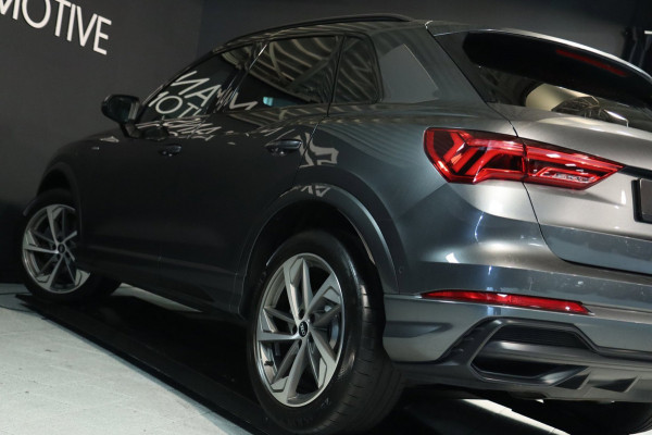 Audi Q3 45 TFSI e S-line / PANODAK / VIRTUAL / CAMERA / STUUR+STOELVERW / TREKHAAK