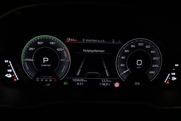Audi Q3 45 TFSI e S-line / PANODAK / VIRTUAL / CAMERA / STUUR+STOELVERW / TREKHAAK