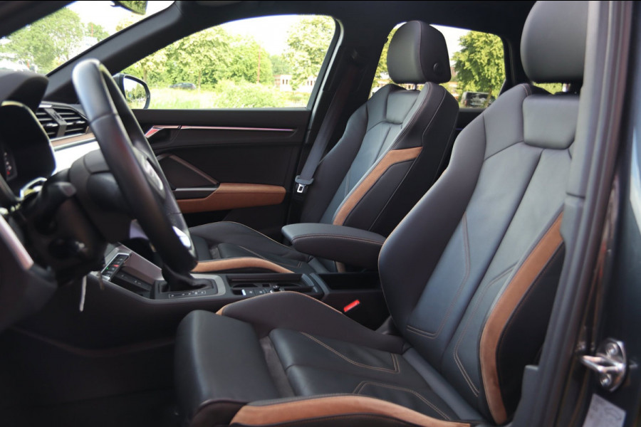 Audi Q3 45 TFSI e S-line / PANODAK / VIRTUAL / CAMERA / STUUR+STOELVERW / TREKHAAK