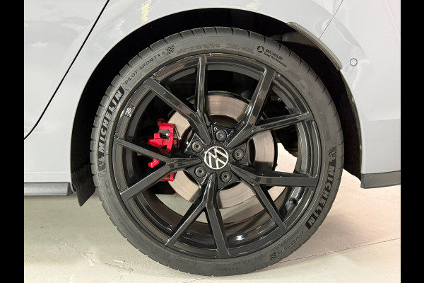 Volkswagen Golf 2.0 TSI GTI Clubsport*Panorama*HK Audio*Head-up
