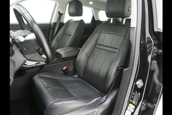 Land Rover Range Rover Evoque 1.5 P300e AWD | Leder | Trekhaak | Camera | Stoelverwarming | Cruise | DAB | LED | Carplay