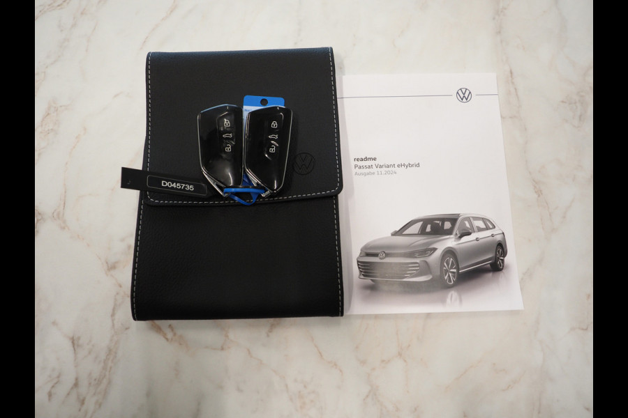 Volkswagen Passat Variant 1.5 eHybrid R-Line | Vol Leder | Panoramadak | Stoelventilatie | Harman/Kardon | HUD | Massage | Trekhaak