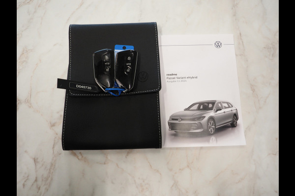 Volkswagen Passat Variant 1.5 eHybrid R-Line | Vol Leder | Panoramadak | Stoelventilatie | Harman/Kardon | HUD | Massage | Trekhaak